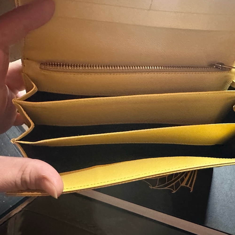 Prada wallet - Picture 3 of 4